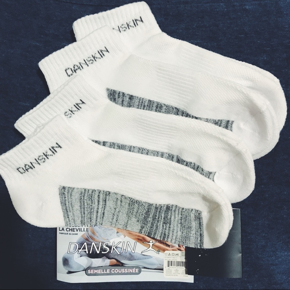 Never worn Danskin white 1/4 crew socks